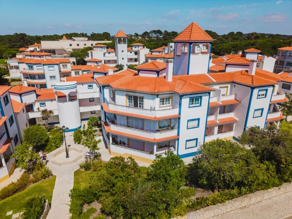 Apartamento T3 com vista mar, piscina e garagem — Praia D'El Rey Golf & Beach Resort