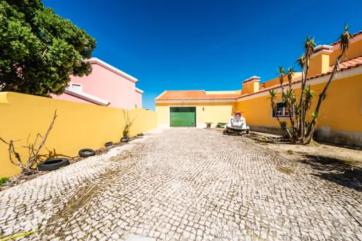 Moradia na Praia dos Super Tubos
