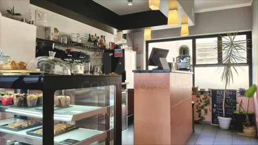 Trespasse | Rest. / Café em Pleno Funcionamento (Centro - Lourinhã)