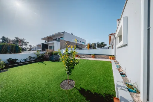 Moradia T3 (Térrea) com Piscina - Nadadouro