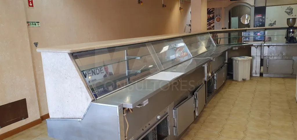 Pastelaria e Cafetaria em Benedita