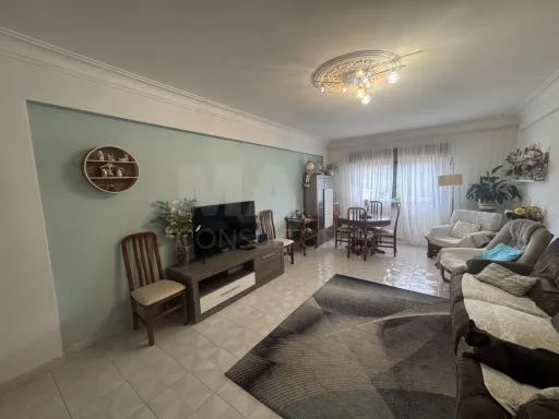 2 bedroom apartment in Belas