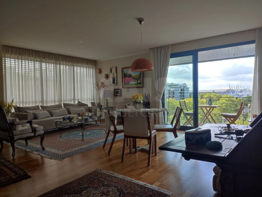 Apartamento T4 no Parque da Nações