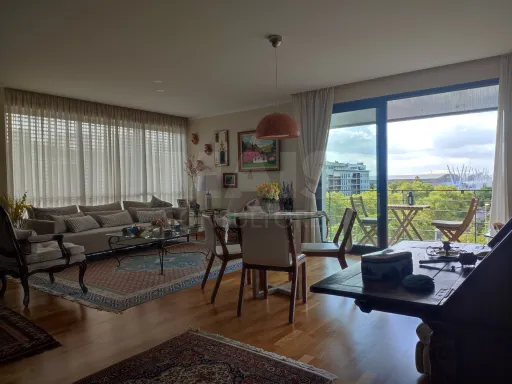 Apartamento T4 no Parque da Nações