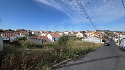 Your Dream Starts Here! Urban plot in Apelação for housing.
