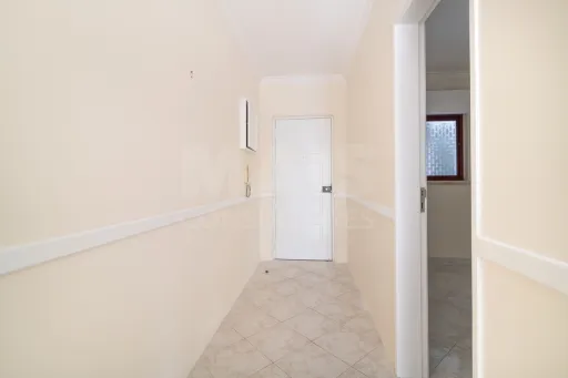 T1 em São João das Lampas Com Parqueamento