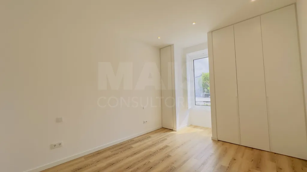 Fully Renovated 3-Bedroom Apartment | Downtown Lourinhã | Modernity, Comfort, and Elegance