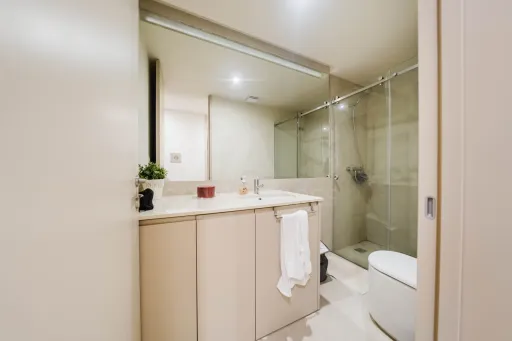 Apartamento T2 com terraço em condomínio privado perto da praia – Honeysands Residences, Areia Branca