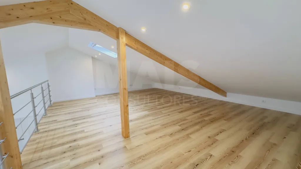 Fully Renovated 4-Bedroom Apartment | Downtown Lourinhã | Space, Elegance, and Comfort