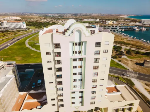 Vista Mar de Sonho | 160 m² 3-Bedroom Apartment with Garage in Peniche