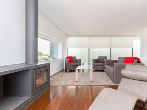 Moradia T4 térrea em Resort exclusivo