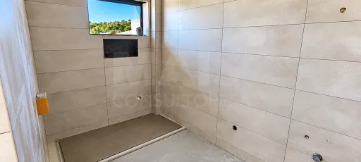 Moradia T2 Contemporânea — Conforto e Tranquilidade em Famalicão