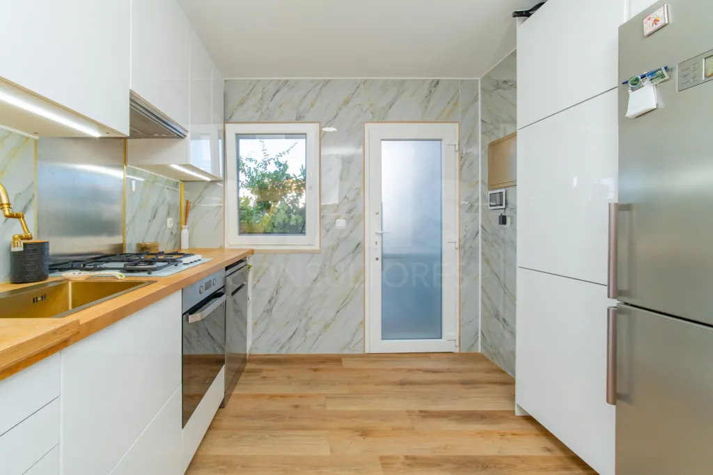 Moradia T2+2 totalmente remodelada com piscina aquecida no Porto Alto