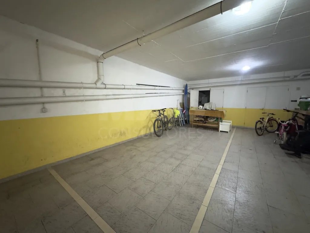 Apartamento T3 com suíte e garagem em Peniche