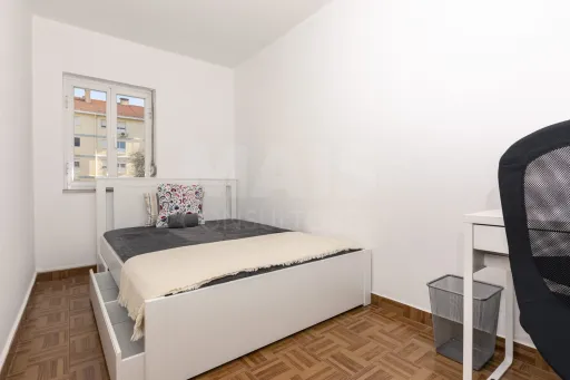 T3 + 1 Olivais Remodelado