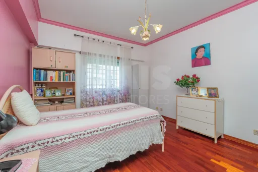 Apartamento T3 excelente localização no Porto Alto