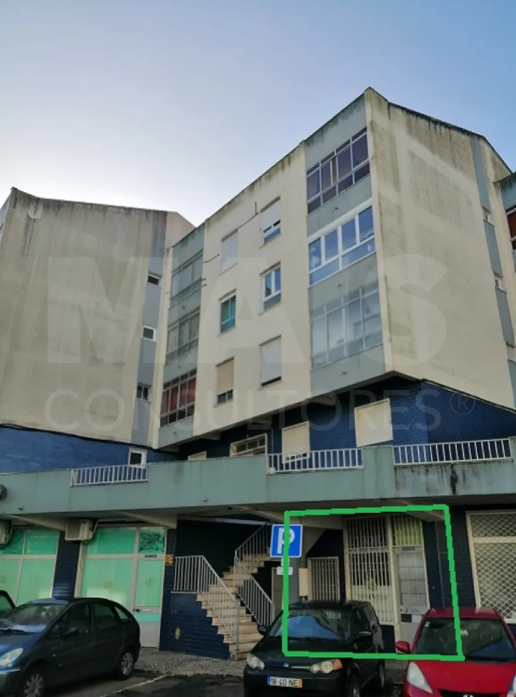 Store in Loures of 83m² fraction B