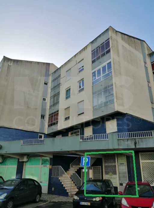 Loja em Loures de 83m² fracção B