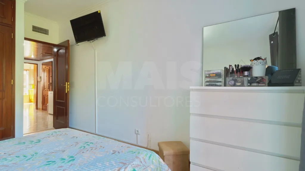 T2 no Barreiro| Mais de 50M2 de Garagem e Arrecadação