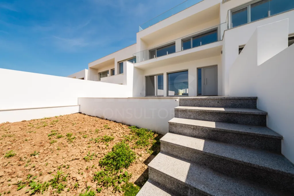 ROOFTOP PRIVATIVO com vista sobre o Atlântico | Moradia T3 com Piscina | COSTA DE PRATA