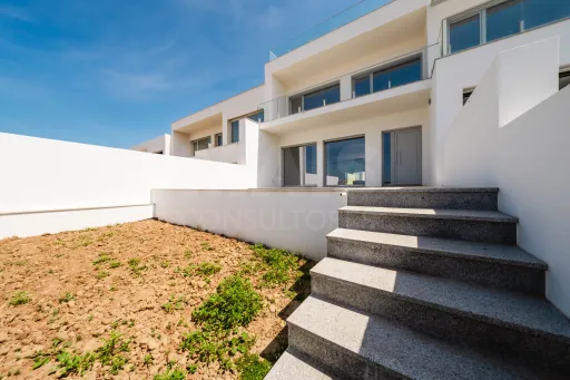 ROOFTOP PRIVATIVO com vista sobre o Atlântico | Moradia T3 com Piscina | COSTA DE PRATA