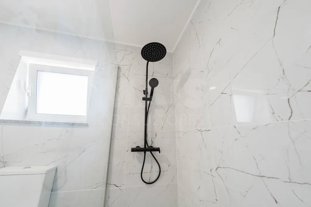 Moradia T3 Nova com Piscina