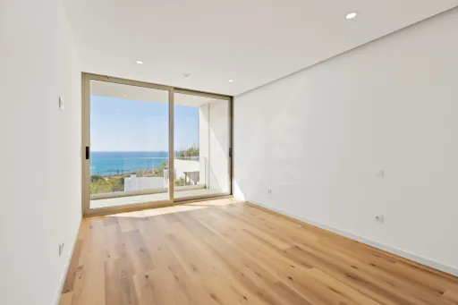 Villas Mar – Moradia V3  com piscina e vista mar  a 150 metros da Praia -Fracao B
