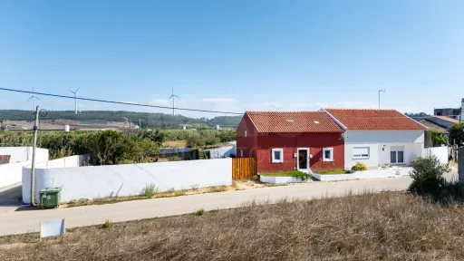 Moradia T4 Rústica com Terreno em Carqueja- Atouguia da Baleia
