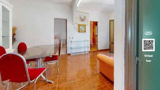 Moradia T3 com espaço exterior e quintal
