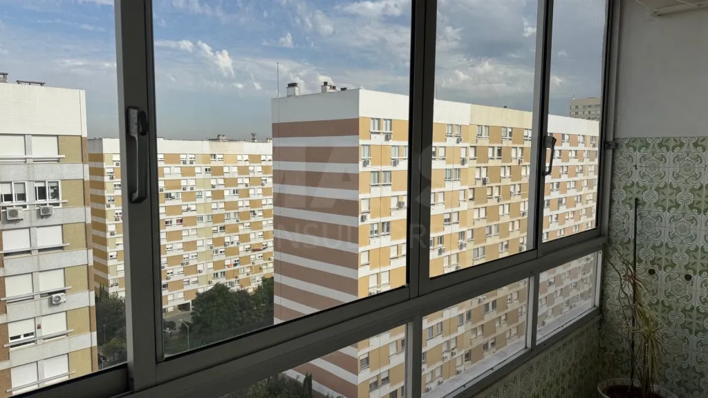 Excelente apartamento T4 na Portela de Sacavém