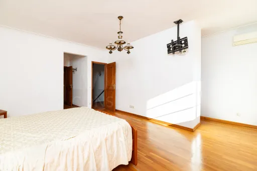 Moradia T5 em Salvaterra de Magos com terraço