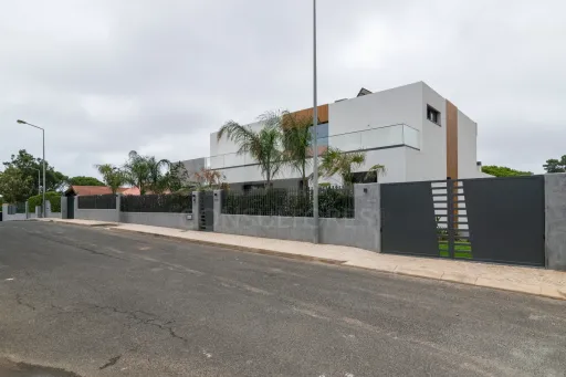 Moradia de Luxo T5 + 1 em Cascais