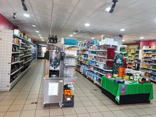 Supermarket for sale in Albarraque