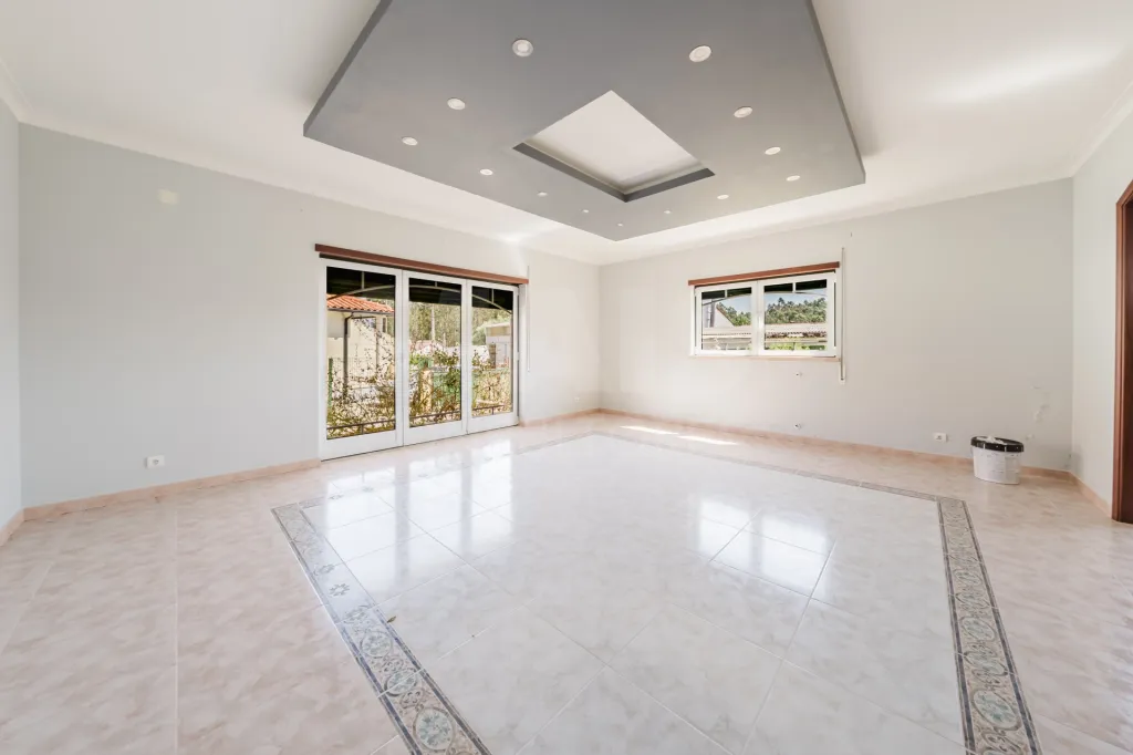 Moradia T4 com terreno de 660m²