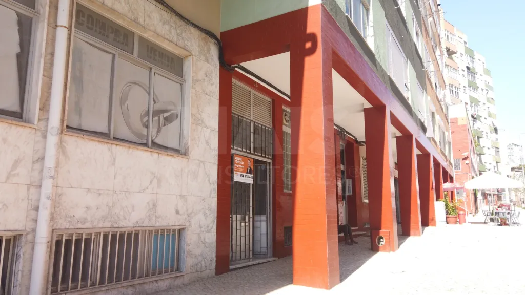 Armazém – Pontinha | Avenida 25 de Abril