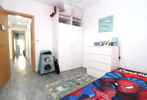 Fully Renovated 3-Bedroom Apartment on the 3rd Floor in Samora Correia