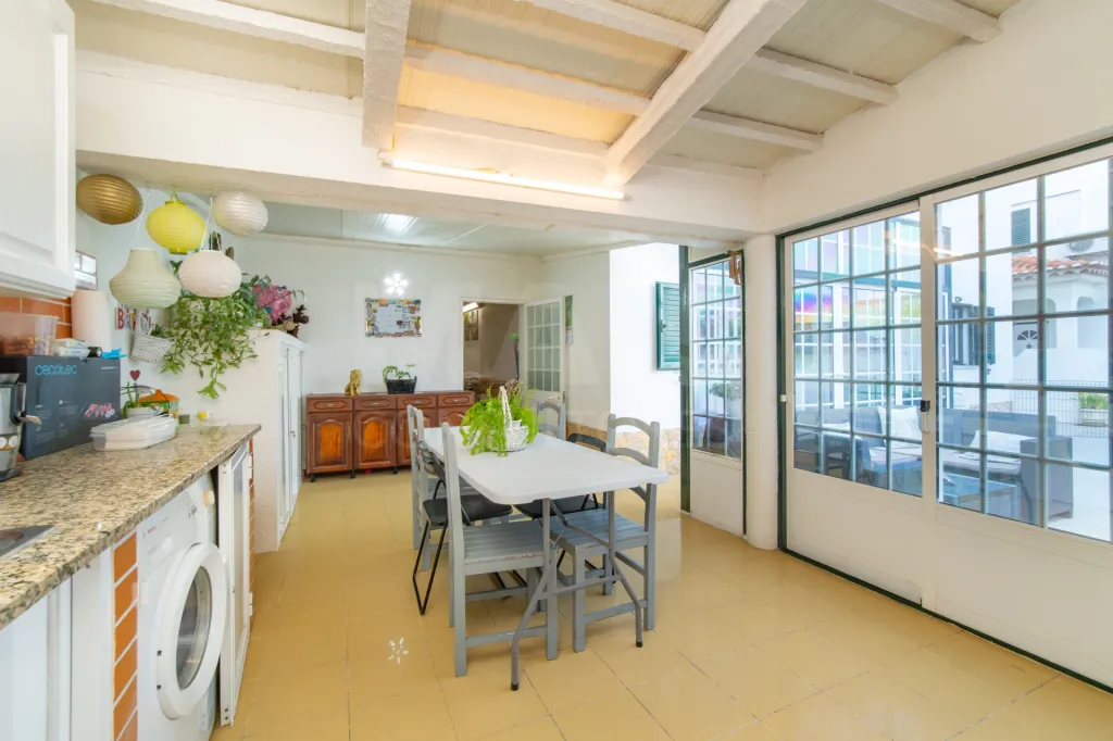 Moradia T3+1 com Garagem no Carregado