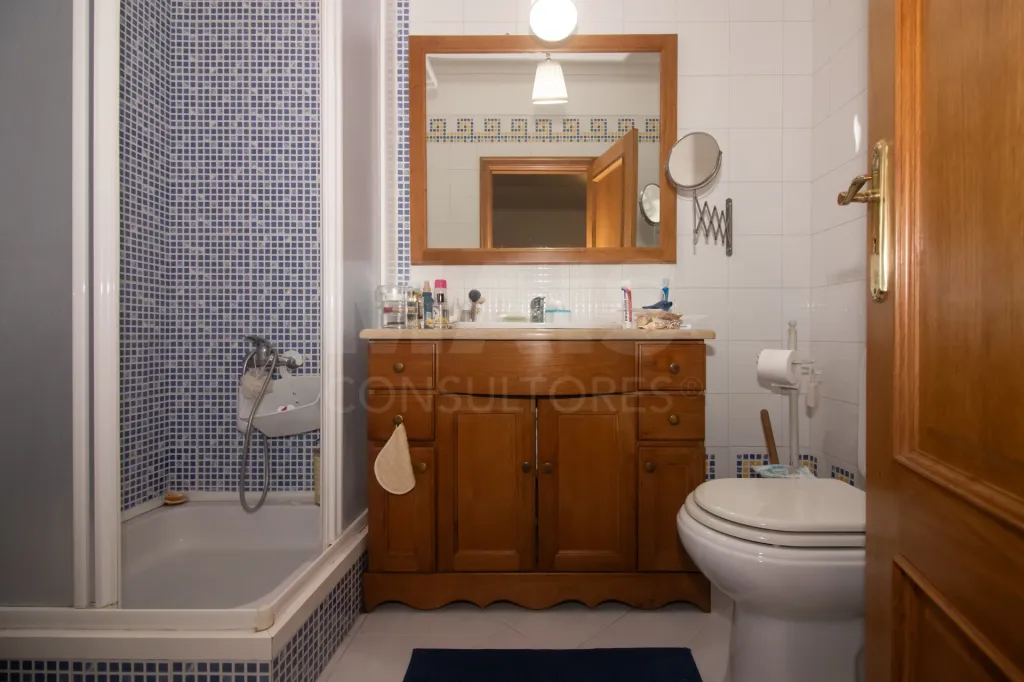 Apartamento T4 no Carregado