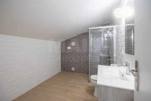 Moradia T3+2 com piscina e jardim a 8km de Caldas da Rainha
