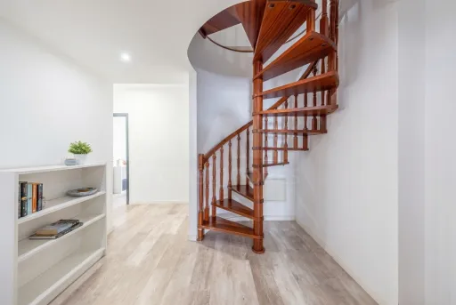 Apartamento T6+1 com garagem (box) em Leiria