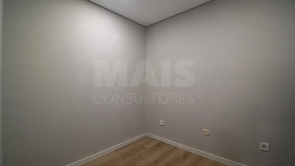 Apartamento T2+1 com garagem