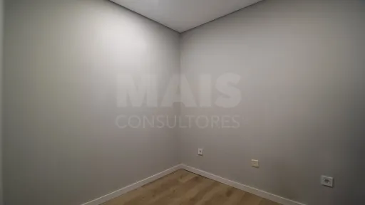 Apartamento T2+1 com garagem