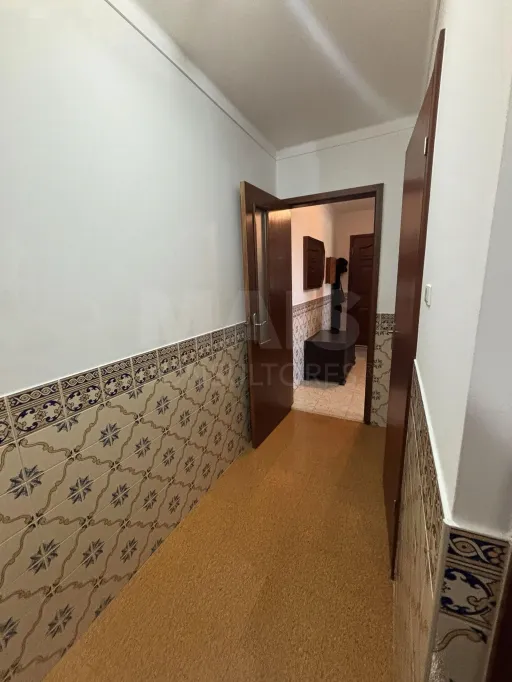 Oportunidade Única: T3 Espaçoso em Peniche com Cozinha Equipada e Elevador