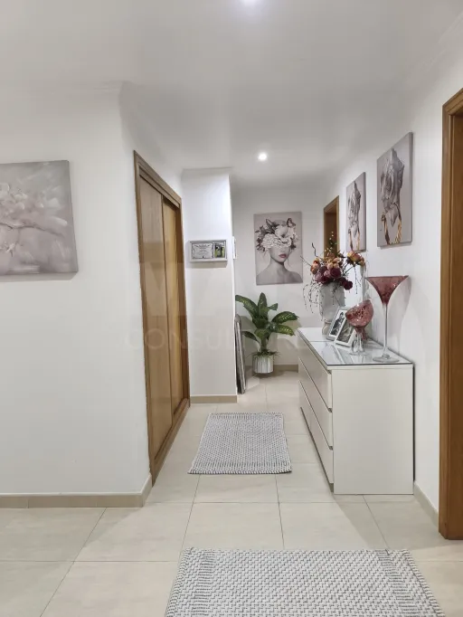 Apartamento T3 inserido em condomínio fechado no Porto Alto / Samora Correia