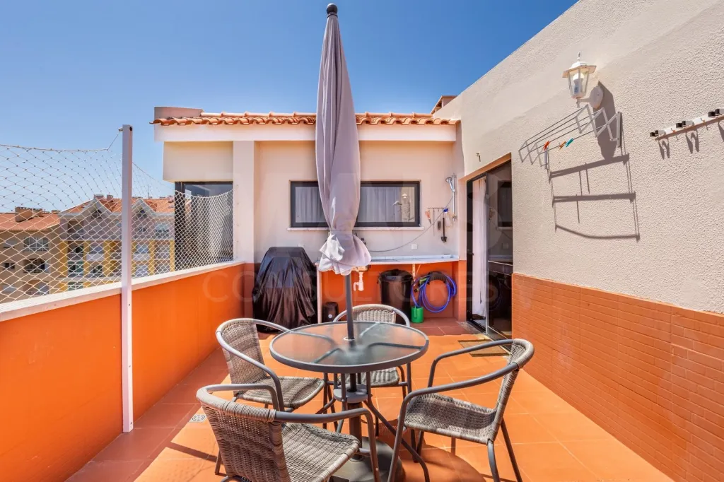 Penthouse T4 Duplex no Bairro do Rosário, Cascais