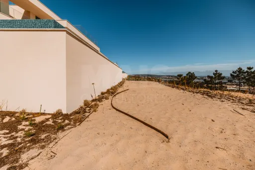 Moradia T5 com Piscina - Vista Golfe e Mar