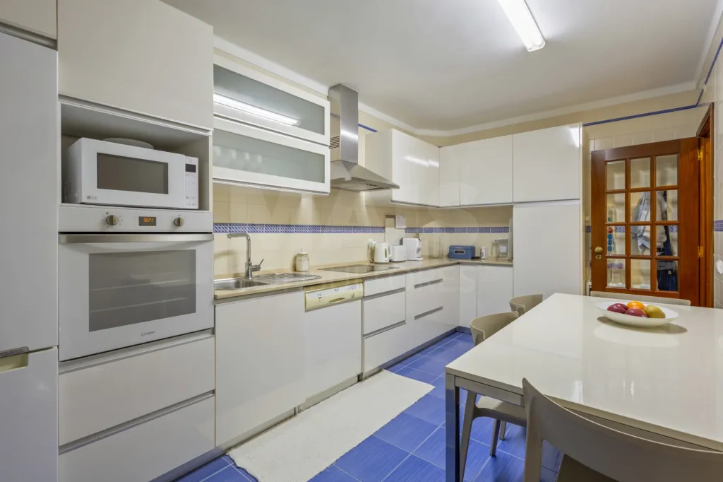 Apartamento T3 Duplex com Garagem em Peniche