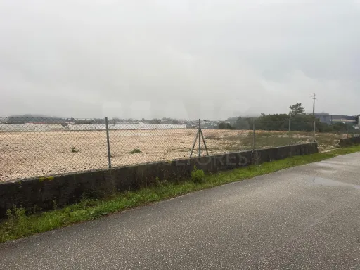Terreno em Nossa Senhora Das Misericórdias Lombas - Vilar dos Prazeres - Zona Industrial
