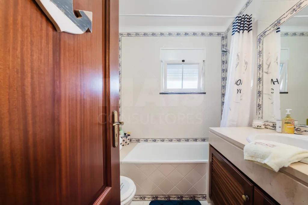 Apartamento T3 com vista mar, piscina e garagem — Praia D'El Rey Golf & Beach Resort