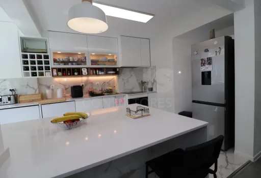 Fully Renovated 3-Bedroom Apartment on the 3rd Floor in Samora Correia